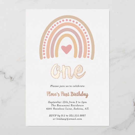 Heart Girl Boho Rainbow First Birthday Roos Gold Folie Uitnodiging (Voorkant)