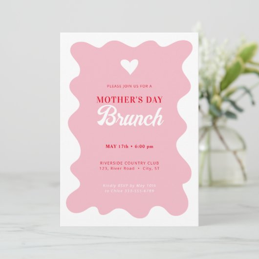 Heart Moederdag Brunch Wavey Pink Uitnodiging (Staand voorkant)
