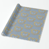 Heart monogram goud op stoffige blauwe bruiloft cadeaupapier (Uitgerold)