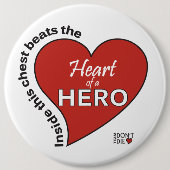 Heart of a Hero Button - Witte achtergrond (Voorkant)