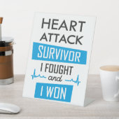 Heart overlevende, ik vocht en won reclamebord met voetstuk (Insitu)