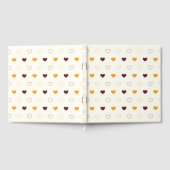 Heart Pattern with Orange & Brown Hearts Gastenboek (Volledig)