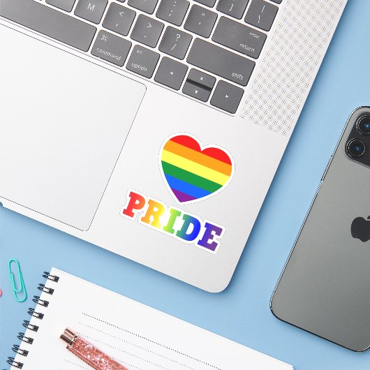 Heart Pride Sticker (Laptop met iPhone)