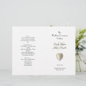 Heart Seashell Beach Wedding Ceremony Program (Staand voorkant)