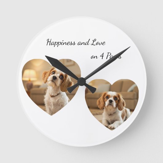 Heart-Shaped Dog Design – “Happiness on Four Paws” Ronde Klok (Voorkant)