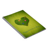 Heart-Shaped Lawn Flowers Butterfly Notitieboek (Rechterzijde)