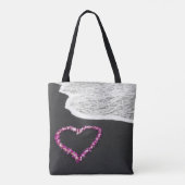 Heart Shaped Lei op Black Sand Beach Tote Bag (Achterkant)