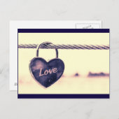 Heart Shaped Love Lock Attached to a Rope Briefkaart (Voorkant / Achterkant)