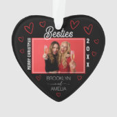 Heart Shaped Photo Black and Red Besties Christmas Ornament (achterkant)