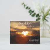 Heart Sunset Wedding Romantisch Save the Date Aankondigingskaart (Staand voorkant)