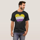 Heart with Non Binary Flag Nonbinary Pride Month T-shirt (Voorkant volledig)