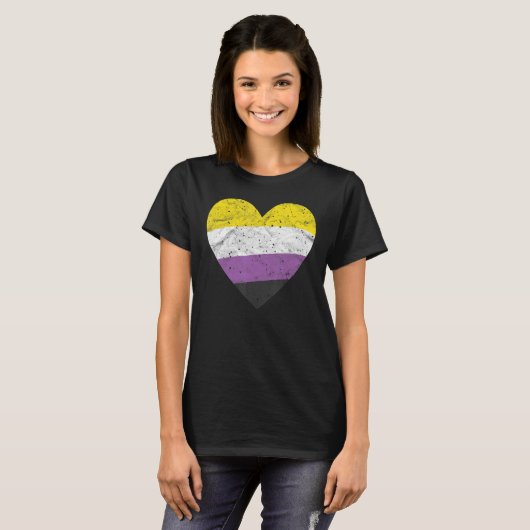Heart with Non Binary Flag Nonbinary Pride Month T-shirt (Voorkant volledig)