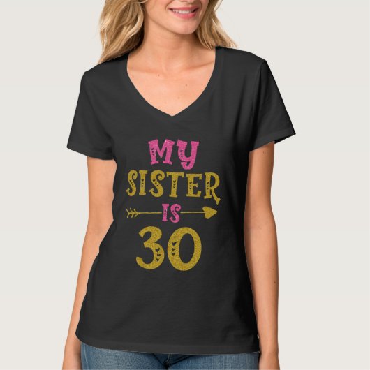 Hearts 30th Bday For Sister From Sister Brother T-shirt (Voorkant)