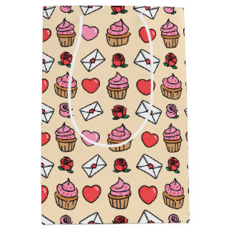 Hearts and Cupcakes Wrapping Paper Medium Cadeauzakje