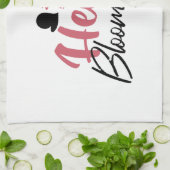 Hearts Bloom Anew - Inspirerend Bloemen Quote Theedoek (Gevouwen)