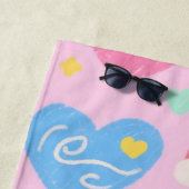 Hearts & Doodles Handdoek – Kidcore Pastel Style (In situ)