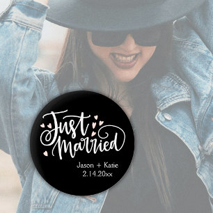 HEARTS Gewoon Getrouwd Script Namen Trouwdatum Ronde Button 5,7 Cm