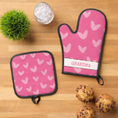 Hearts Pattern Pink Sweet Love Artisan GRANDMA Ovenwant & Pannenlap Set (Top down)