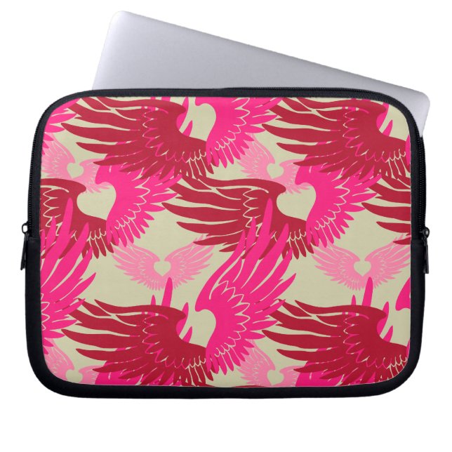 Heartwings Camouflage: Roze en beige Laptop Sleeve (Voorkant)