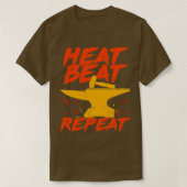 Heat Beat Repat Blacksmith Gift T-shirt (Design voorkant)