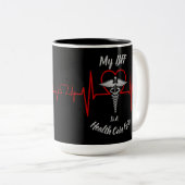 Heath Care Hero BFF Tweekleurige Koffiemok (Voorkant rechts)