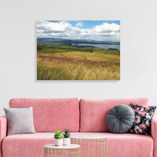 Heather bij het meer canvas afdruk (Insitu (Woonkamer))