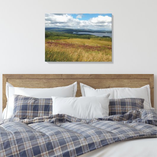 Heather bij het meer canvas afdruk (Insitu (Slaapkamer))