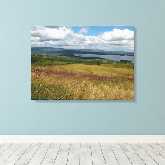 Heather bij het meer canvas afdruk (Insitu (Houten vloer))