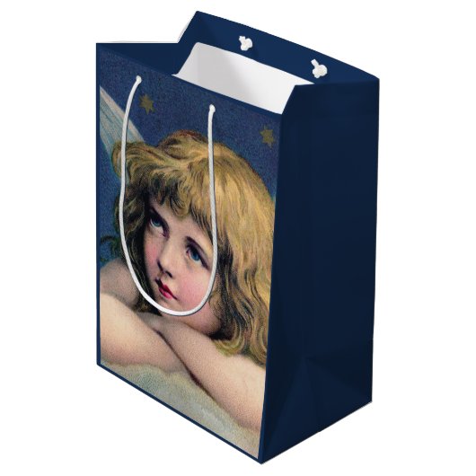 Heavenly angel daydreaming on a cloud in the sky medium cadeauzakje (Achterkant Gekanteld)