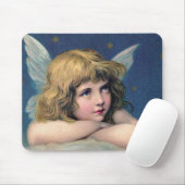 Heavenly angel daydreaming on a cloud in the sky muismat (Met muis)