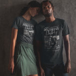 Heavenly Birthday papa | Foto Memorial T-Shirt<br><div class="desc">Het hemelvaardige verjaardagsherdenkingsshirt van papa,  voorzien van een foto en een bewerkbare tekst. Alle doopvontstijlen,  grootte en kleuren kunnen worden veranderd door op de pas verdere verbinding na het personaliseren te klikken.</div>