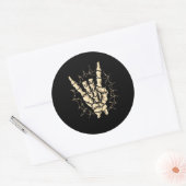 Heavy metal skelet hand, Rock en roll Halloween Ronde Sticker (Envelop)