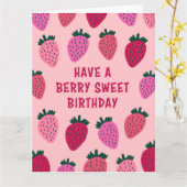 Heb een Berry Sweet Verjaardag - Aardbei Pun Kaart (Gele Bloem)
