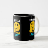 Heb een fijne dag Emoji Tweekleurige Koffiemok (Voorkant rechts)