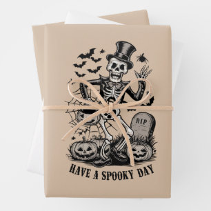 Heb een griezelige dag Halloween Heks Skelet Inpakpapier Vel