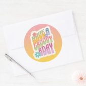 Heb een groovy verjaardag | Retro Hippie Ronde Sticker (Envelop)