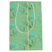 Heb een Happy St Patrick's Day Shamrock Misty Gree Medium Cadeauzakje (Voorkant)