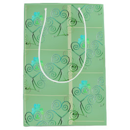 Heb een Happy St Patrick's Day Shamrock Misty Gree Medium Cadeauzakje