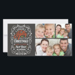 Heb een Holly Jolly Christmas Chalkboard 3-foto Feestdagenkaart<br><div class="desc">Feestelijke en folksy krullend schoolbord stijl Kerstmis Vakantie groeten foto template op trendy platte kaarten. Whimsical krijtbord stijl swirly lijst met kleurrijke en vrolijke krijt-art typografie en retro mix van met de hand geletterde stijlen, versierd met ijzig gebladerte en hulst bessen. Voeg uw favoriete vakantiefoto's toe en pas de tekst...</div>