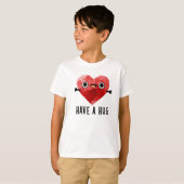 Heb een Hug Funny Heart Pun T-shirt (Voorkant volledig)