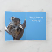 Heb een Koala-ty Funny Animal Birthday Kaart (Binnen)