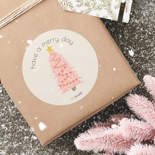 Heb een Merry Day Custom Name Roze kerstboom Ronde Sticker