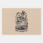 Heb een spookachtige dag Halloween Witch Skeleton Inpakpapier Vel (Voorkant)