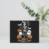 Heb een Spooky Day Halloween Witch Gift Skeleton Briefkaart (Staand voorkant)