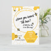 Heb je de Buzz al gehoord? Baby shower Bee Theme Kaart (Staand voorkant)