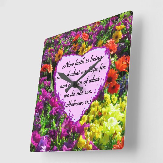 HEBREEËN 11:1 BLOEMONTWERP VIERKANTE KLOK (Hoek)