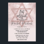 Hebreeuws Roze Goud Roze Glitters Ster Bar Mitzvah Kaart<br><div class="desc">Deze elegante en vrouwelijke Bat Mitzvah uitnodiging is het perfecte ontwerp voor uw dochter. Het heeft een rustieke roze folie gradiënt ombre met een nep gedrukte roze gouden glinsterende ster van David. Dit ontwerp toont ook de Hebreeuwse naam van uw kind, om die extra speciale touch toe te voegen. Het...</div>