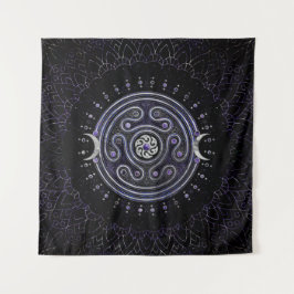 Hecate Wheel Ornament met Amethyst en Silver Wandkleed