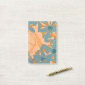 Hedendaags bladontwerp in perzik post-it® notes (Op bureau)