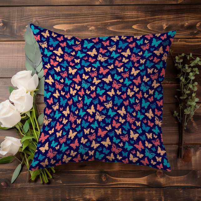 Hedendaags koraal Paarse Vlinder Accent patroon Kussen (Creator heeft geüpload)